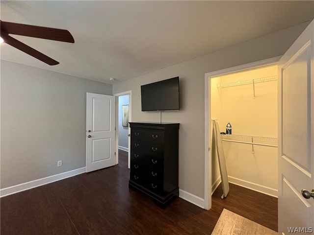 1626 17th Avenue E, Tuscaloosa, AL 35404