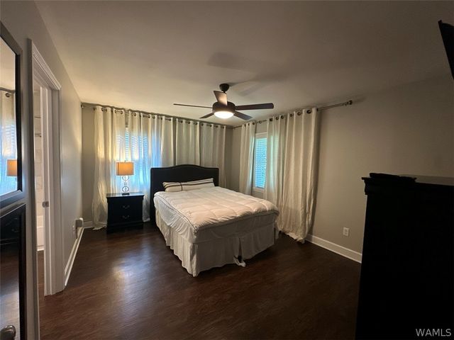 1626 17th Avenue E, Tuscaloosa, AL 35404