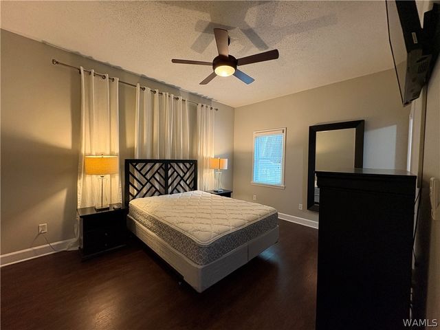 1626 17th Avenue E, Tuscaloosa, AL 35404