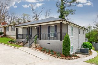 1626 17th Avenue E, Tuscaloosa, AL 35404