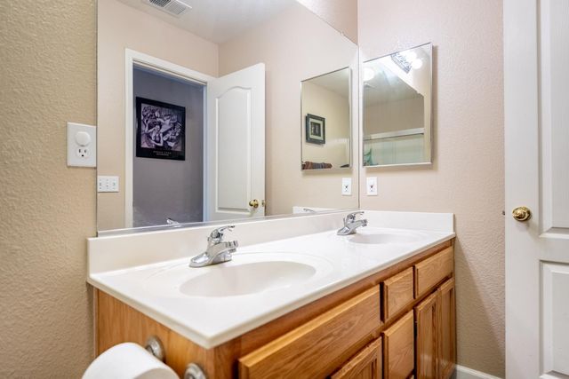 5100 Countryvale Dr, Salida, CA 95368