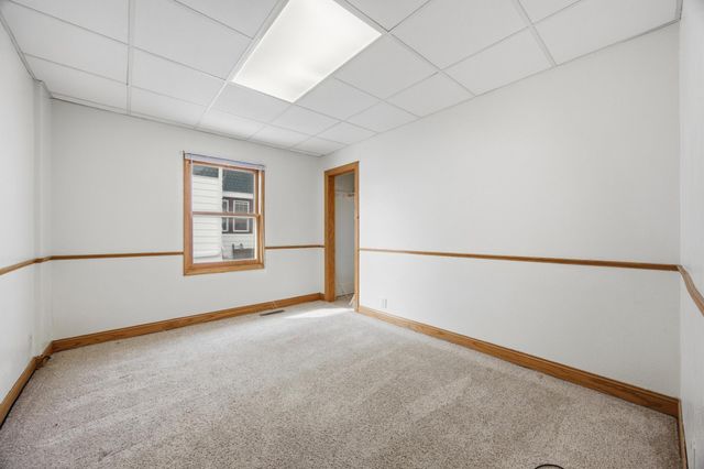 1001 9th Avenue N, Fargo, ND 58102