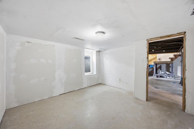 1001 9th Avenue N, Fargo, ND 58102