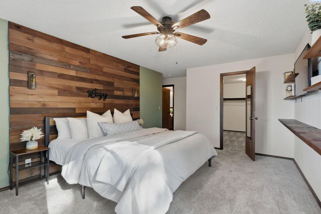 1125 Hills West Way, Richland, WA 99352