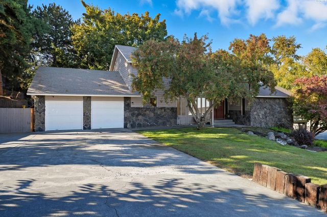 1125 Hills West Way, Richland, WA 99352