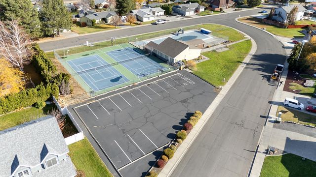 1125 Hills West Way, Richland, WA 99352