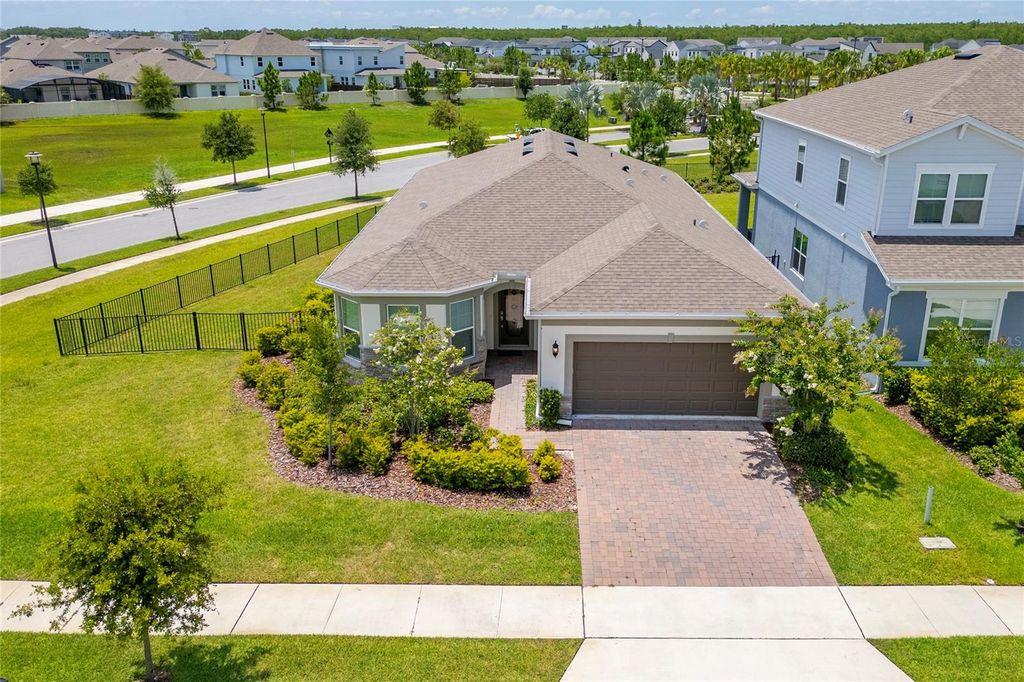 Image 2 of property listing at 13270 PANAMA BEACH COURT, Orlando, FL 32827