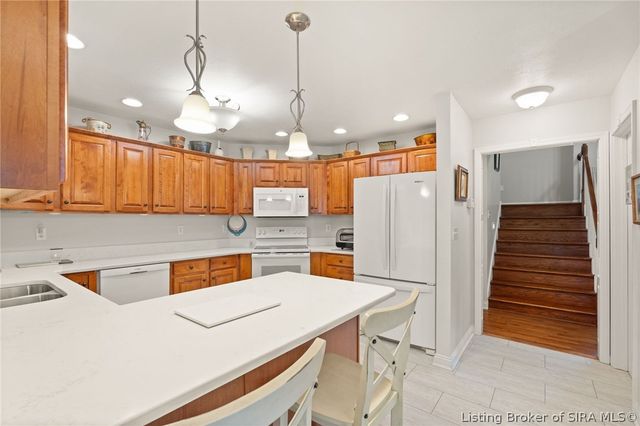 3130 Periwinkle Way, New Albany, IN 47150