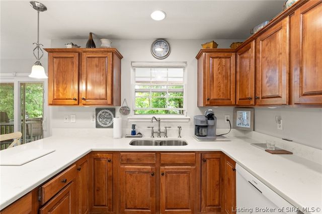 3130 Periwinkle Way, New Albany, IN 47150