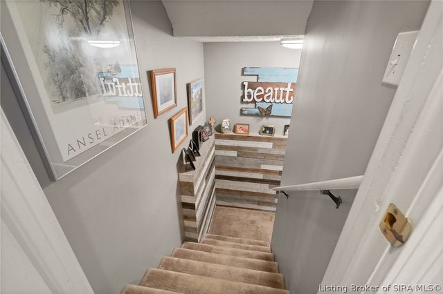 3130 Periwinkle Way, New Albany, IN 47150