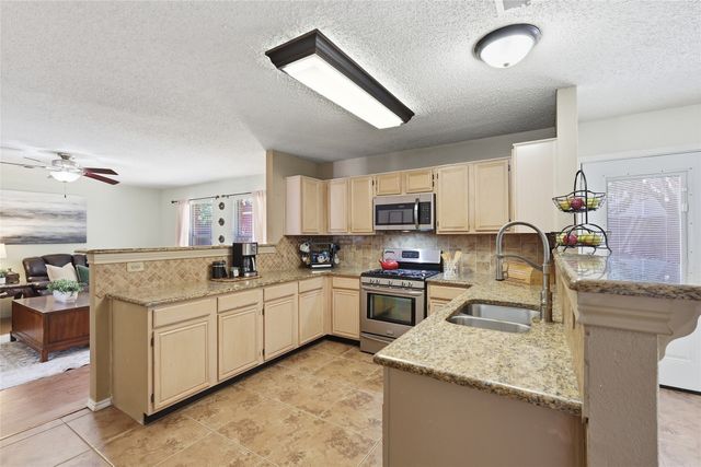 2701 Vistaview Drive, Corinth, TX 76210