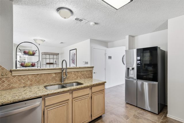 2701 Vistaview Drive, Corinth, TX 76210