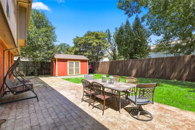 2701 Vistaview Drive, Corinth, TX 76210