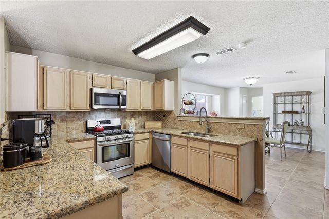 2701 Vistaview Drive, Corinth, TX 76210