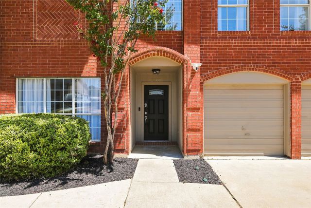 2701 Vistaview Drive, Corinth, TX 76210