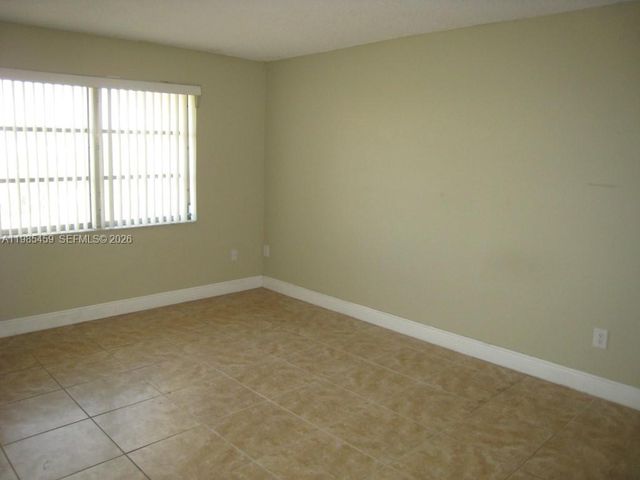 7800 CAMINO REAL H-412, Miami, FL 33143