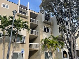 7800 CAMINO REAL H-412, Miami, FL 33143