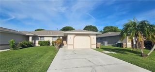 1626 SW Santa Barbara PL, Cape Coral, FL 33991