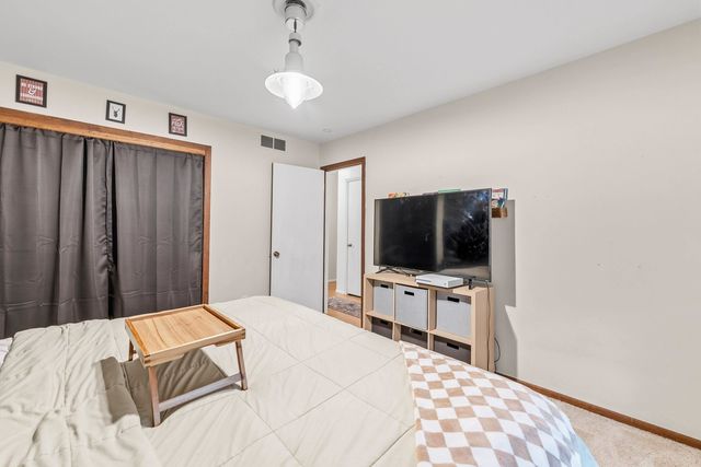 1153 S Burrus, Wichita, KS 67207