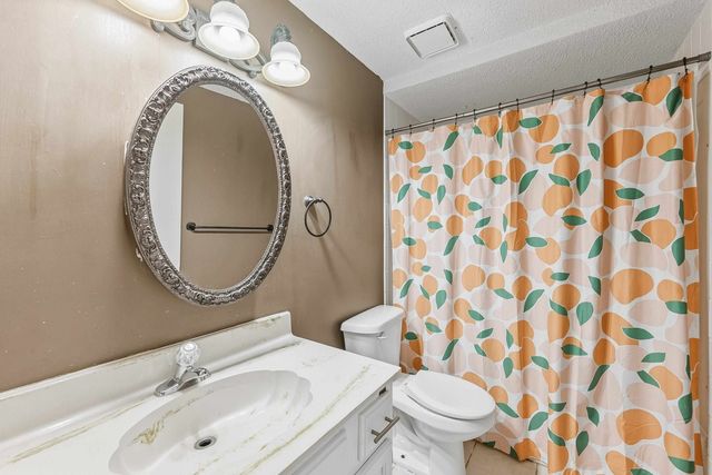 1153 S Burrus, Wichita, KS 67207
