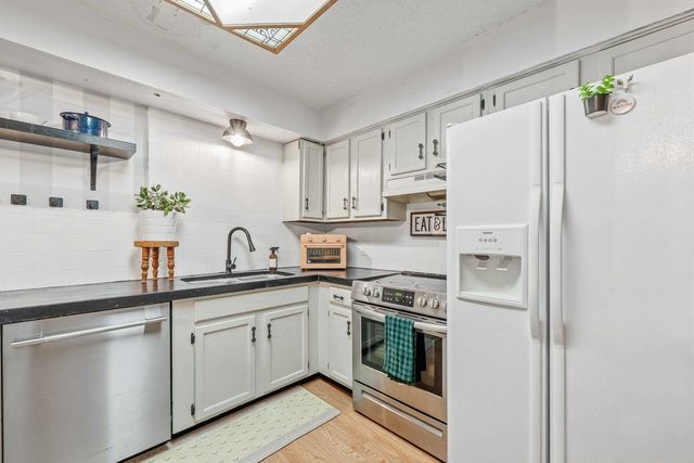 1153 S Burrus, Wichita, KS 67207