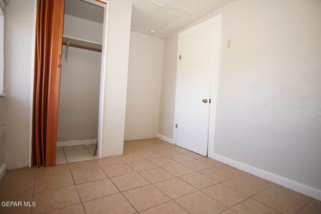 7161 Dale Road 3, El Paso, TX 79915