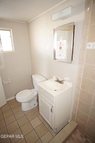 7161 Dale Road 3, El Paso, TX 79915