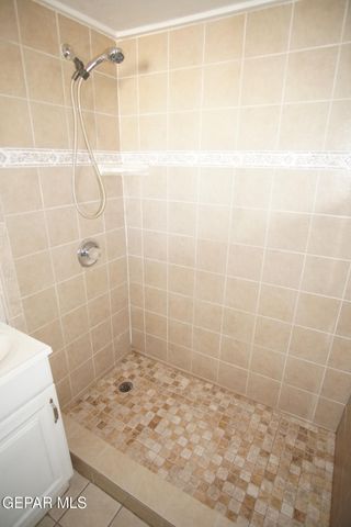 7161 Dale Road 3, El Paso, TX 79915