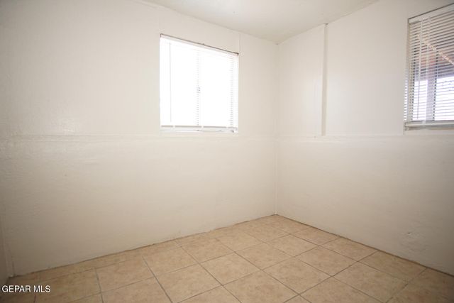 7161 Dale Road 3, El Paso, TX 79915