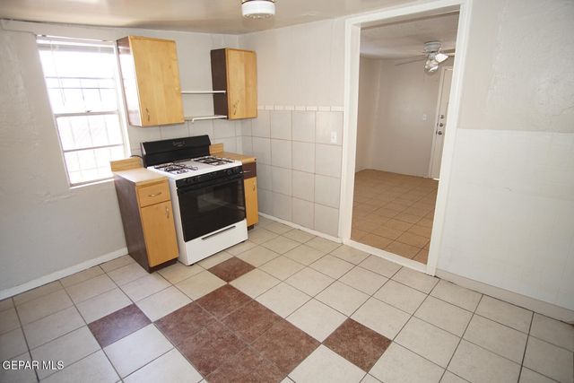 7161 Dale Road 3, El Paso, TX 79915