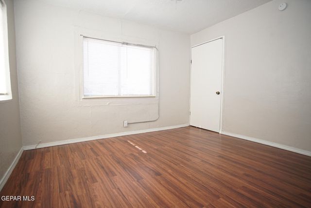 7161 Dale Road 3, El Paso, TX 79915