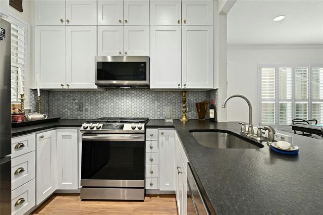 112 Ranier LN, Georgetown, TX 78633
