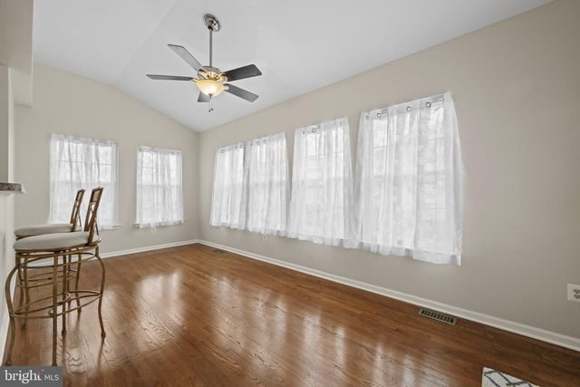 5510 DOUBS RD, Adamstown, MD 21710