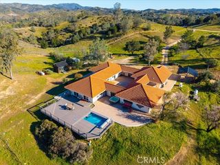 9750 Random Canyon Way, Creston, CA 93432