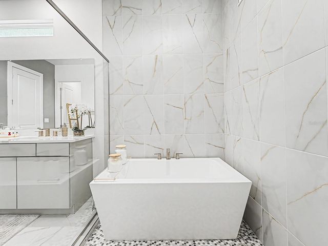 10537 TORCHWOOD SEA WAY, San Antonio, FL 33576