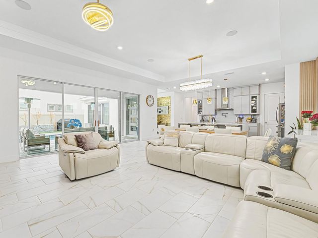 10537 TORCHWOOD SEA WAY, San Antonio, FL 33576