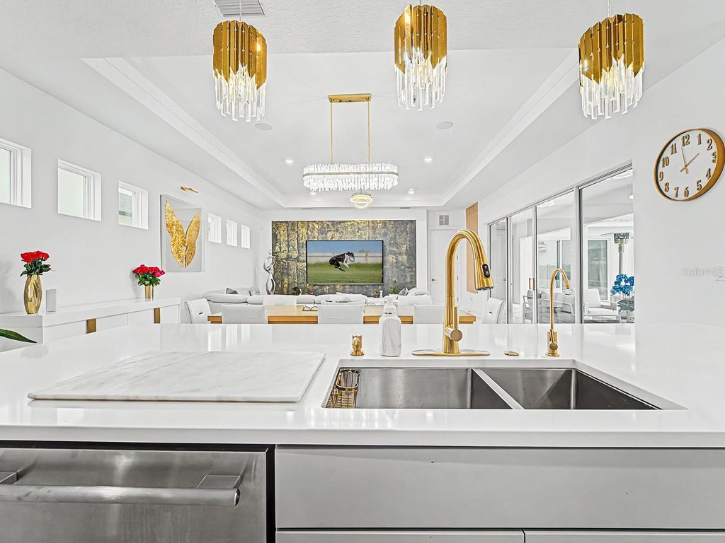 Image 15 of property listing at 10537 TORCHWOOD SEA WAY, San Antonio, FL 33576