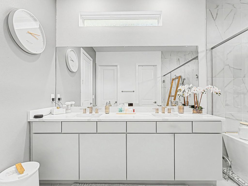 Image 34 of property listing at 10537 TORCHWOOD SEA WAY, San Antonio, FL 33576