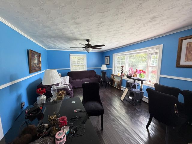 95 Jewett St, Pepperell, MA 01463