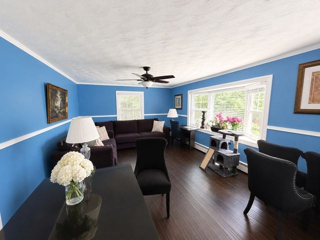 95 Jewett St, Pepperell, MA 01463