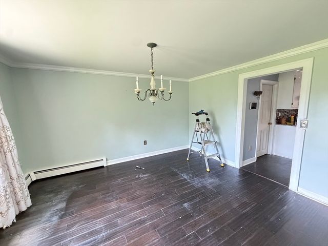 95 Jewett St, Pepperell, MA 01463