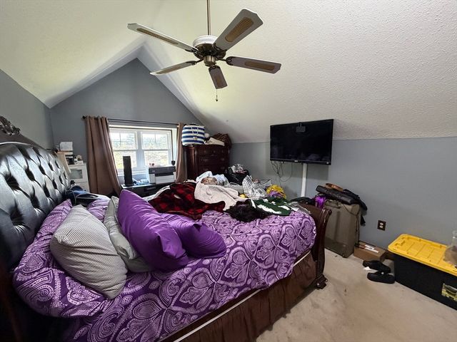 95 Jewett St, Pepperell, MA 01463