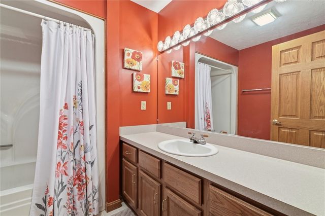 103 Seminole Trl, Center Twp, PA 16001