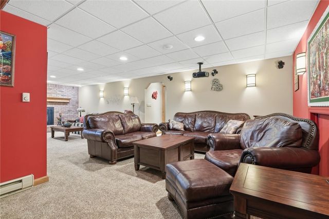 103 Seminole Trl, Center Twp, PA 16001