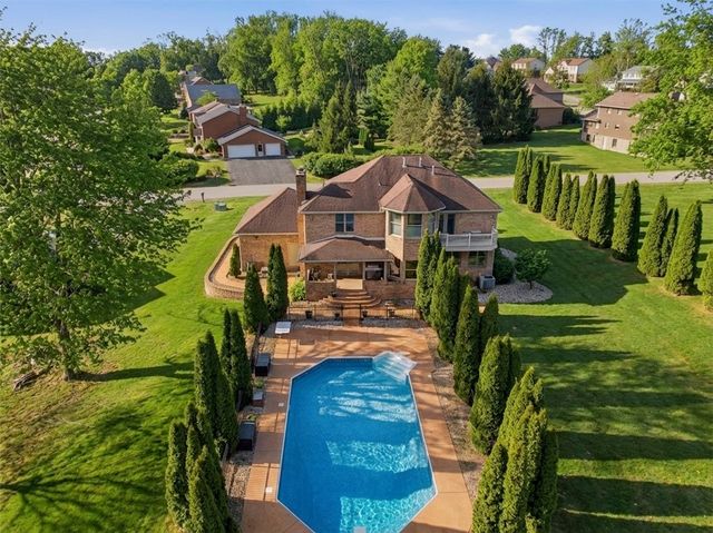 103 Seminole Trl, Center Twp, PA 16001