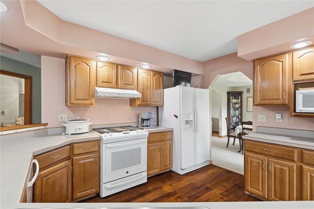 103 Seminole Trl, Center Twp, PA 16001