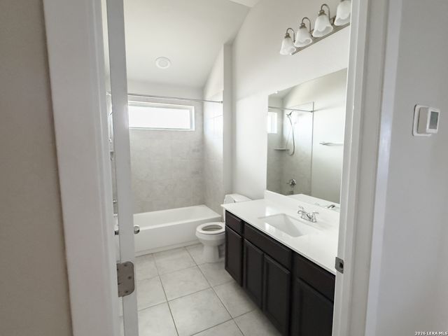 139 Lyndon Drive, San Marcos, TX 78666