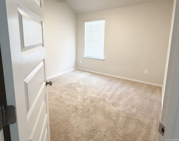 139 Lyndon Drive, San Marcos, TX 78666