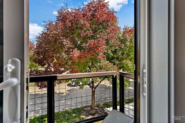 1331 E Lone Creek Dr., Eagle, ID 83616