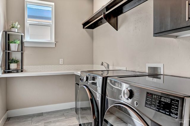 1331 E Lone Creek Dr., Eagle, ID 83616